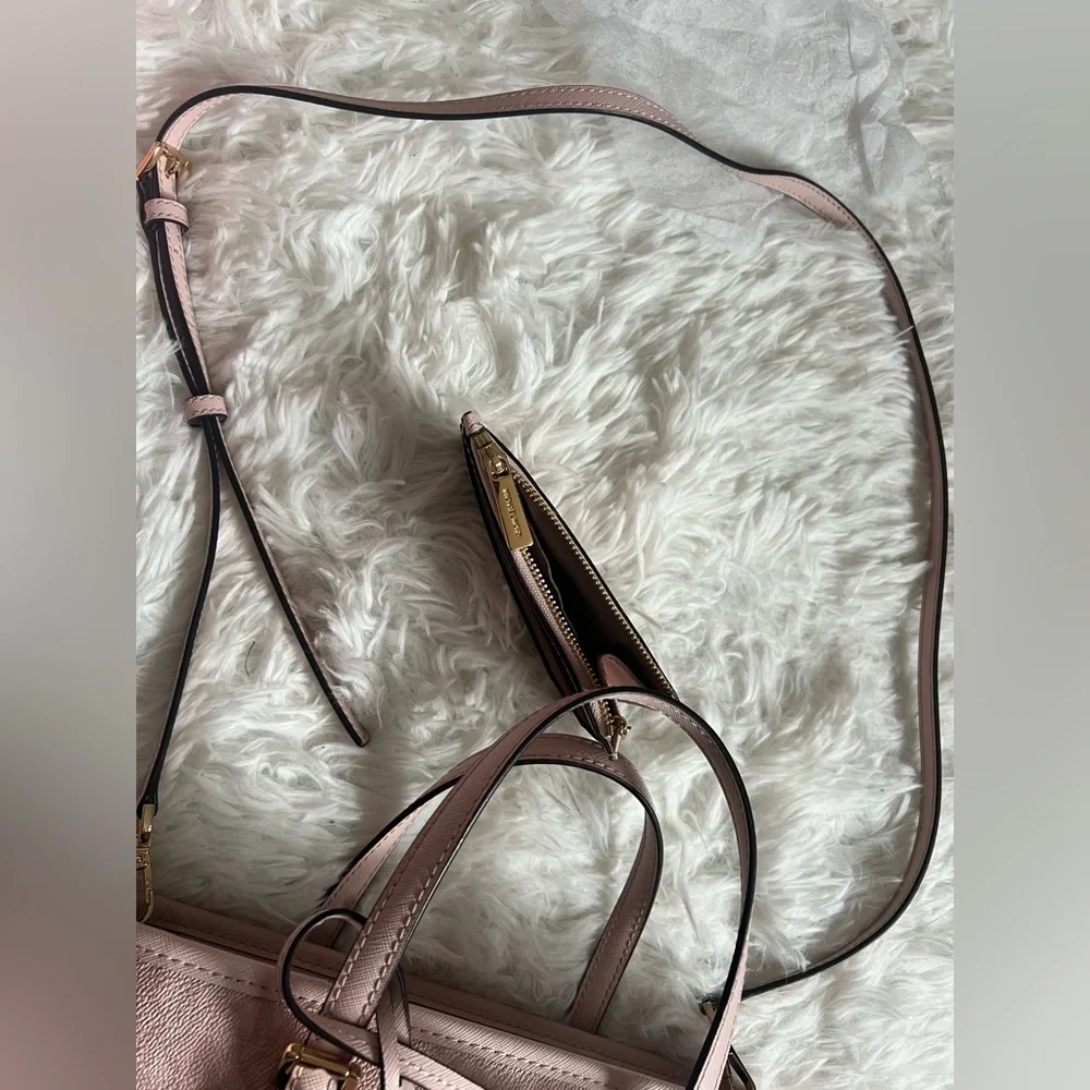 Michael Kors Purse pink and wallet